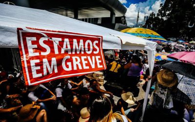 Greve no Paraná: 100 mil participarão de atos em defesa da Educação