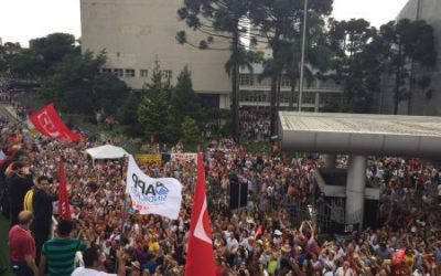 Beto Richa recua e servidores vencem a primeira batalha