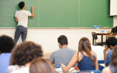 Educação e Saúde perdem mais de R$ 2 bi