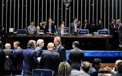 Senado aprova fim do financiamento empresarial de campanhas eleitorais