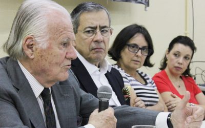 Mino Carta: Mídia brasileira é porta-voz da casa grande