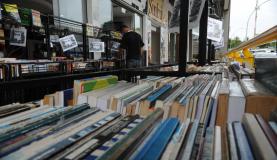Em 15 anos, número de cidades com biblioteca cresce e com livrarias diminui
