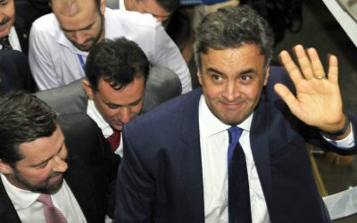 Canetada de Aécio Neves provoca demissão de quase 60 mil em MG