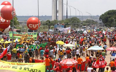10 projetos no Congresso que atacam direitos e a democracia