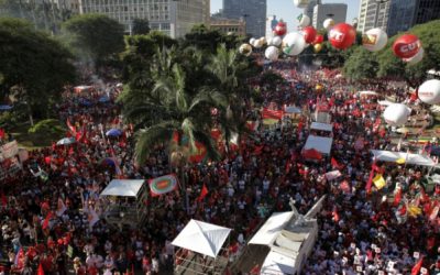 Por mais direitos, CUT/SP e movimentos populares participam do 1º de Maio no Anhangabaú