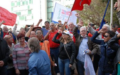 Em defesa da democracia da educação pública e de seus direitos profissionais da educação paralisam MEC