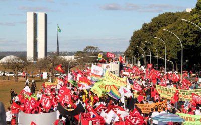 PEC 241 vai levar salário, saúde e educação para o buraco