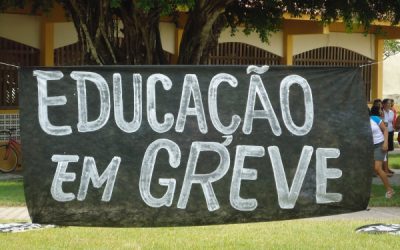 Professores de 27 universidades federais aprovam greve nesta quinta-feira