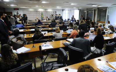 Comissão aprova MP do ensino médio, que vai a plenário