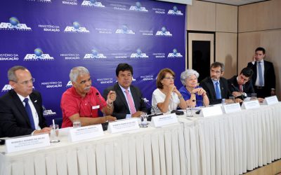 MEC divulga reajuste do piso salarial dos professores