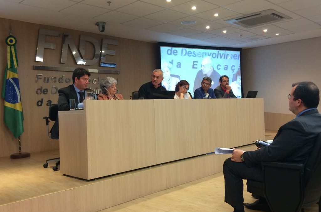 MEC dificulta ações do Fórum Nacional de Educação e tenta inviabilizar processo de Conferência