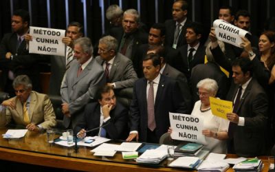 Rodrigo Maia manobra e Câmara aprova urgência para Reforma Trabalhista