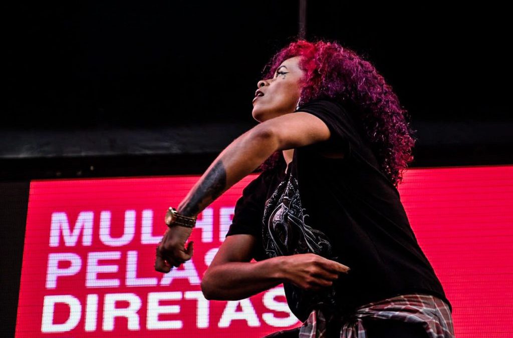 Mulheres mobilizadas em São Paulo pedem a saída de Temer e eleições diretas