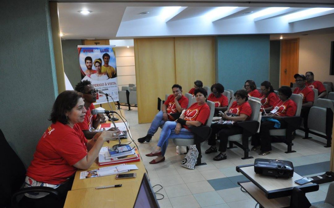 Educadores debatem Projeto DST/Aids da CNTE