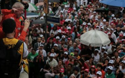 O povo trabalhador vai voltar a governar este país, diz Lula