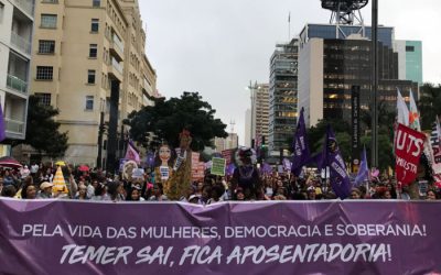 Mulheres ocupam as ruas do País em defesa da democracia e na luta por igualdade