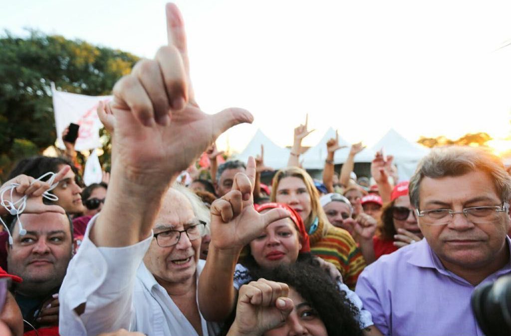 “Brasil vive Estado de Exceção”, diz Prêmio Nobel da Paz