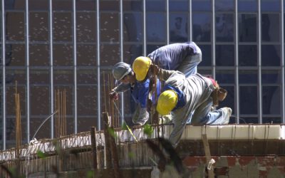 No Brasil, a cada 48 segundos um trabalhador sofre acidente e um morre a cada 4h
