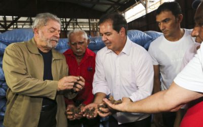 Lula e o Papa Francisco recebem prêmio Chico Mendes de Florestania