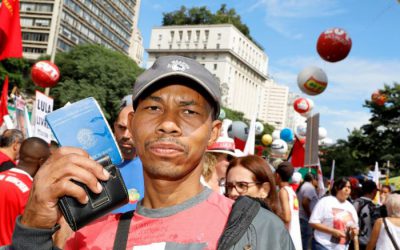 5,2 milhões de brasileiros procuram emprego há mais de 1 ano, diz IBGE