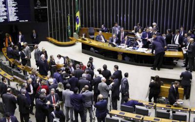 Votação em segundo turno na Câmara será realizada nesta semana. Texto segue para o Senado, onde oposição e governistas almejam mudanças no projeto