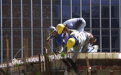 Com ataque a normas de segurança, Bolsonaro aumenta riscos à vida do trabalhador