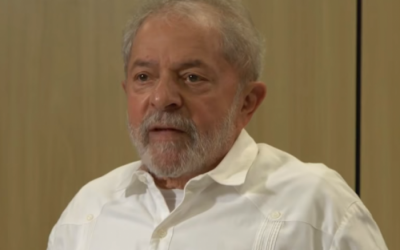 Ninguém gosta de lambe-botas, diz Lula sobre relação de Bolsonaro com EUA
