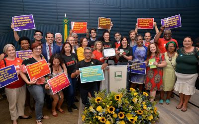 Fórum Nacional Popular da Educação (FNPE) recebe o Prêmio Darcy Ribeiro de Educação 2019