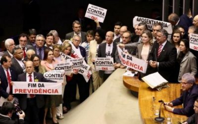 Oposição lamenta reforma que pune os mais pobres e não atinge privilegiados