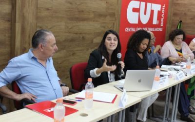 Para derrotar plano de Bolsonaro é preciso mudar estratégia de luta, diz professora