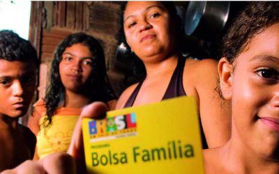 Paulo Guedes não quer dar dinheiro para expansão do Bolsa Família