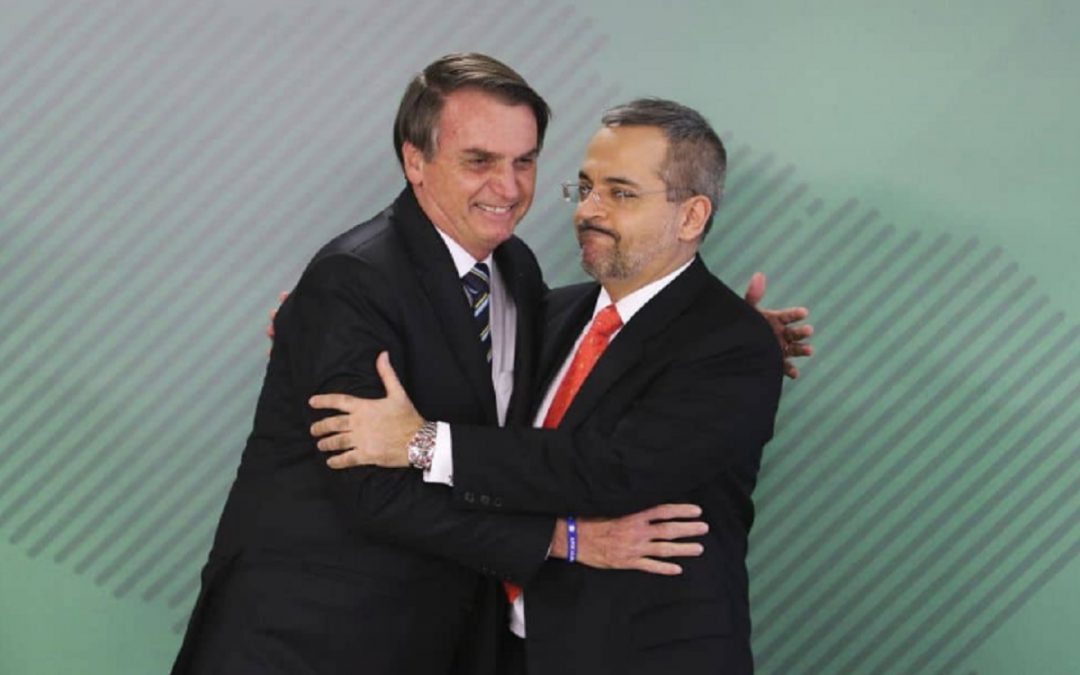 Ministro da Educação Abraham Weintraub mente sobre atos do governo
