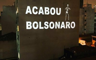 Com isolamento social, projeções nas paredes das cidades ganham força