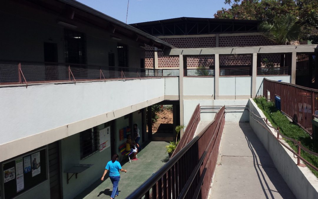 Consequências da pandemia para os técnicos e auxiliares administrativo das escolas