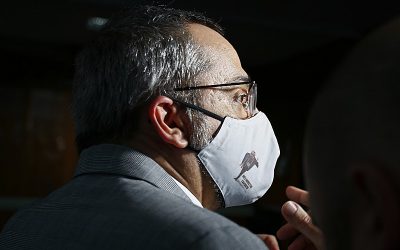 Artigo | Abraham passou, Freire passarinho