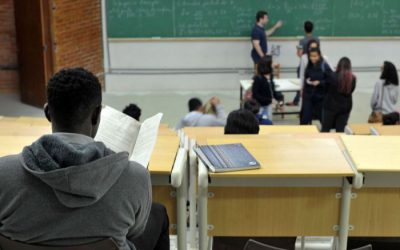 Para 79% dos brasileiros, volta às aulas vai agravar a pandemia do novo coronavírus