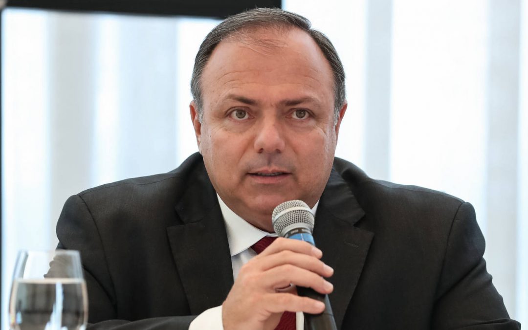 Pazuello censura informações sobre estoque de medicamentos e testes de Covid-19
