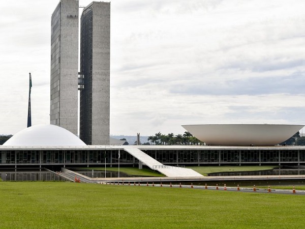 Congresso Nacional frente ao colapso da educação, ciência e tecnologia