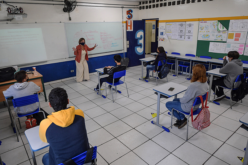 Lei da “Escola sem Mordaça”, que garante opinião livre, é aprovada no Rio de Janeiro