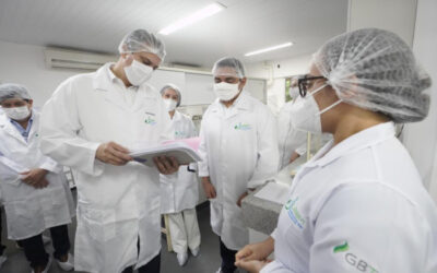 Universidade do Ceará pede a Anvisa para testar em humanos vacina contra Covid-19