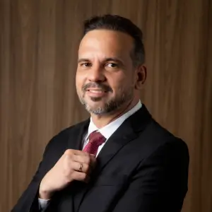 Dr. Thiago Pinheiro